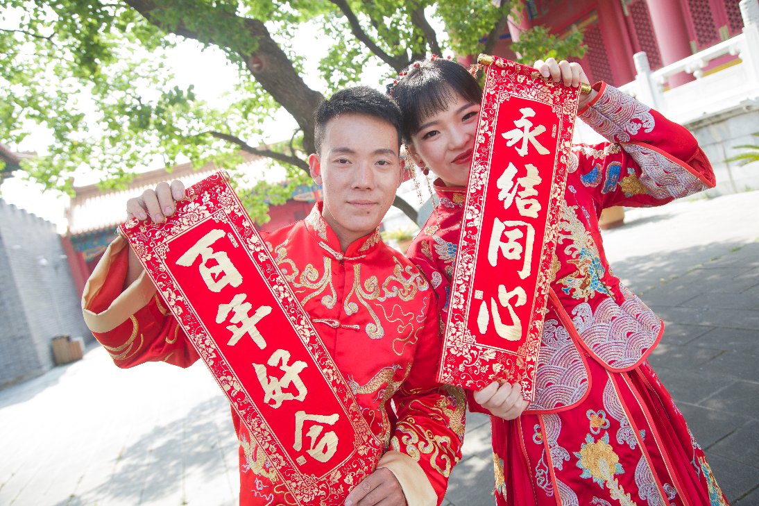 周春花&洪烈权