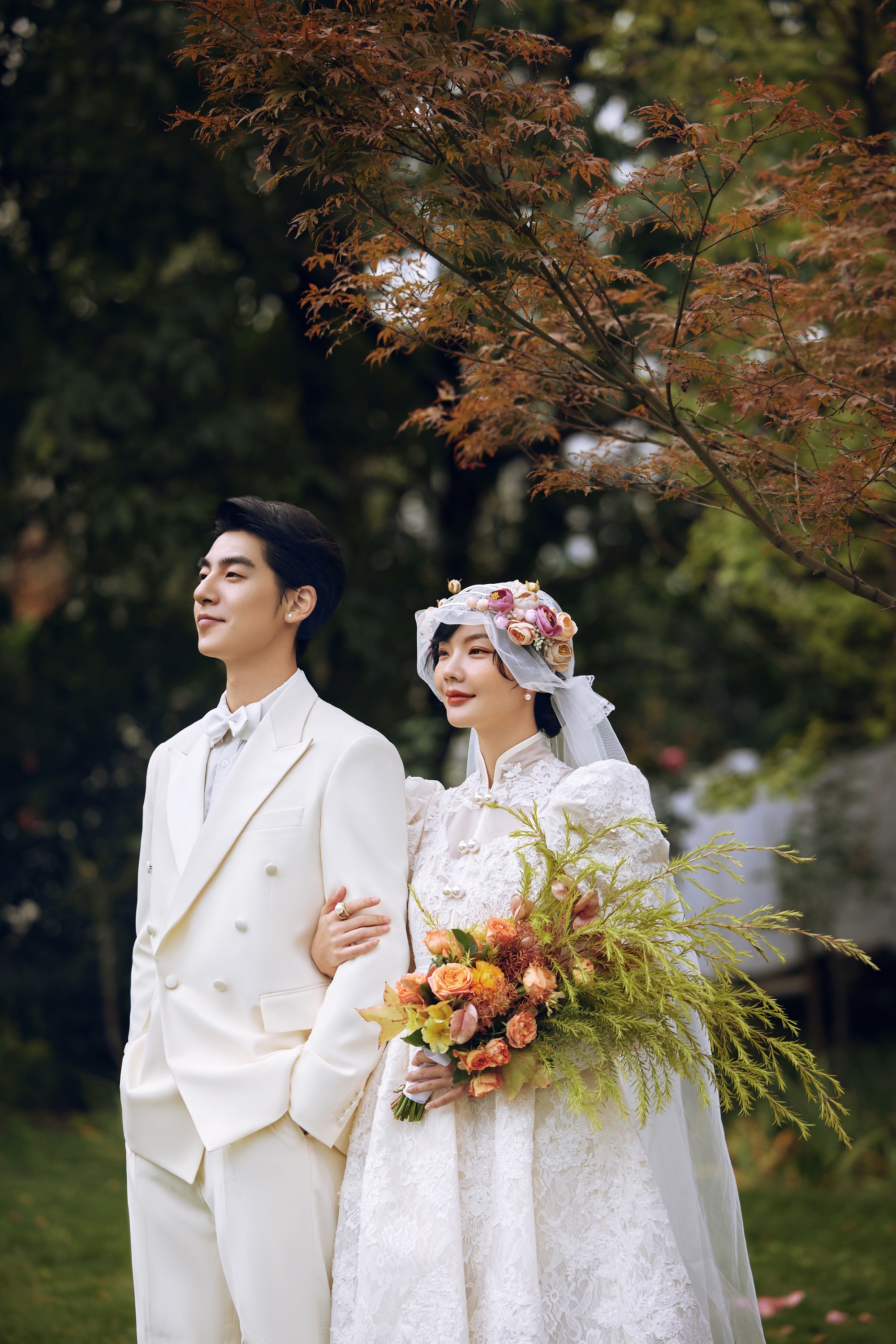 國(guó)風(fēng)園林#民國(guó)旗袍婚照+場(chǎng)景任選+拍一送三包干價(jià)