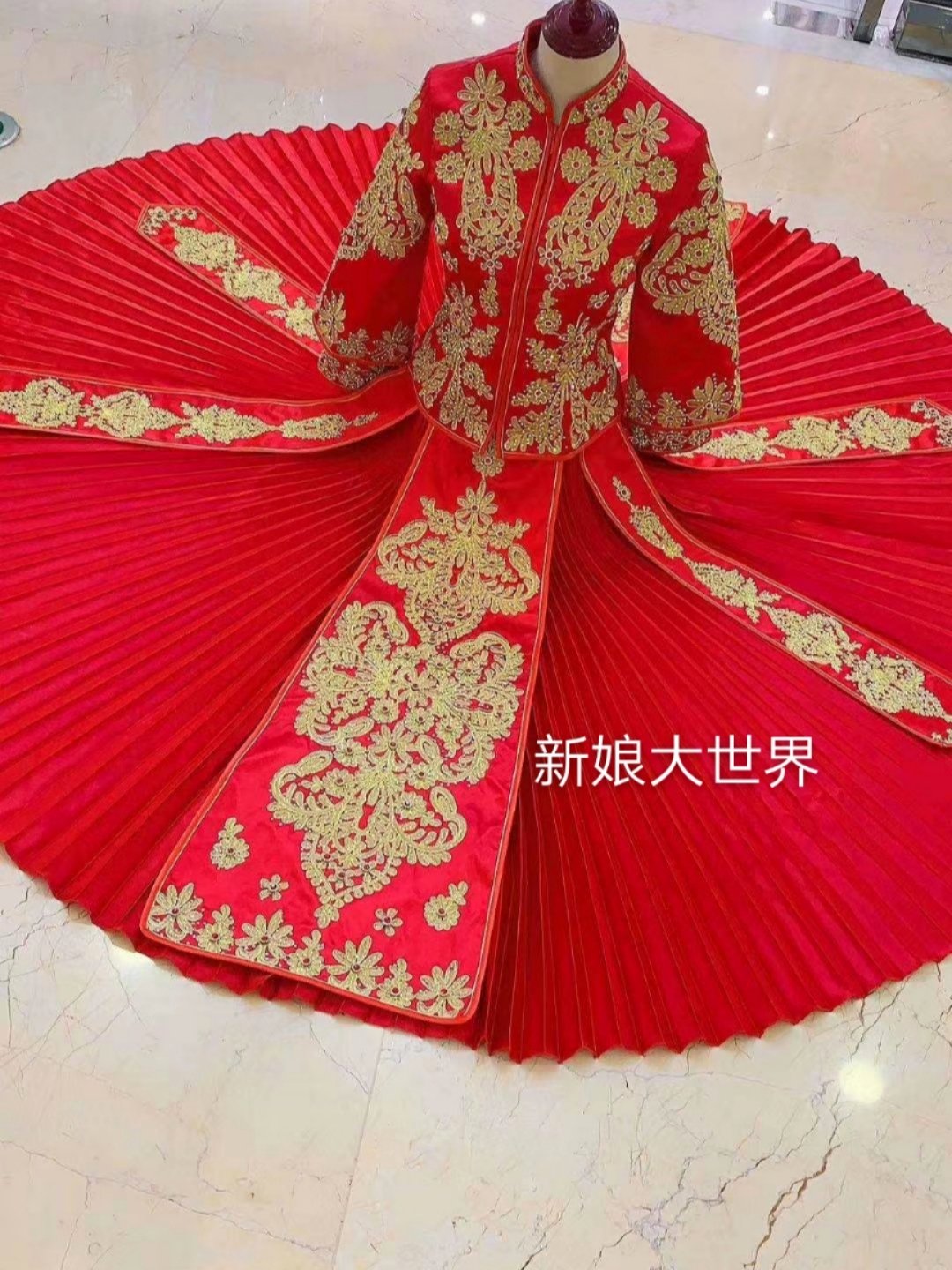 精品秀禾礼服+齐地白纱+高端敬酒服