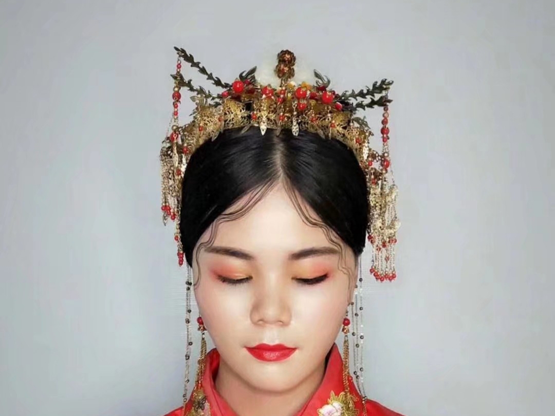 中式风格新娘妆含妆面造型送头饰