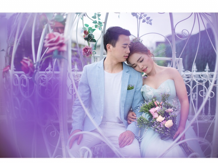 武汉婚纱摄影网_武汉战地婚纱图片(2)