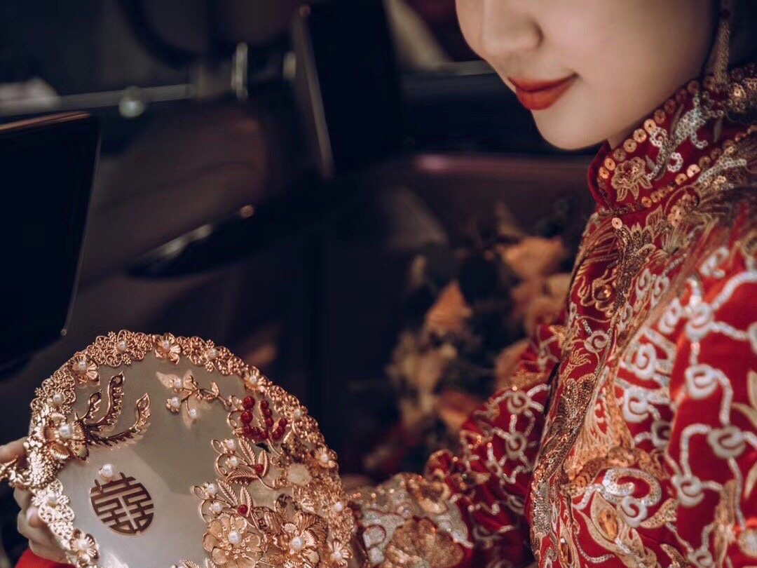 跟妆优惠中送妈妈妆伴娘妆