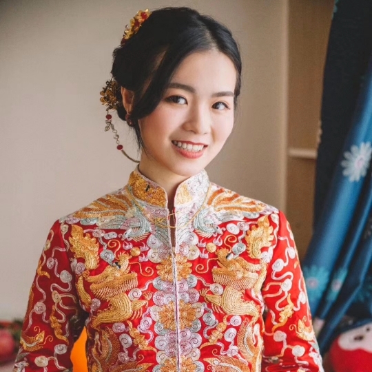 广佛清英半天白纱跟妆造型简约风送亲友妆