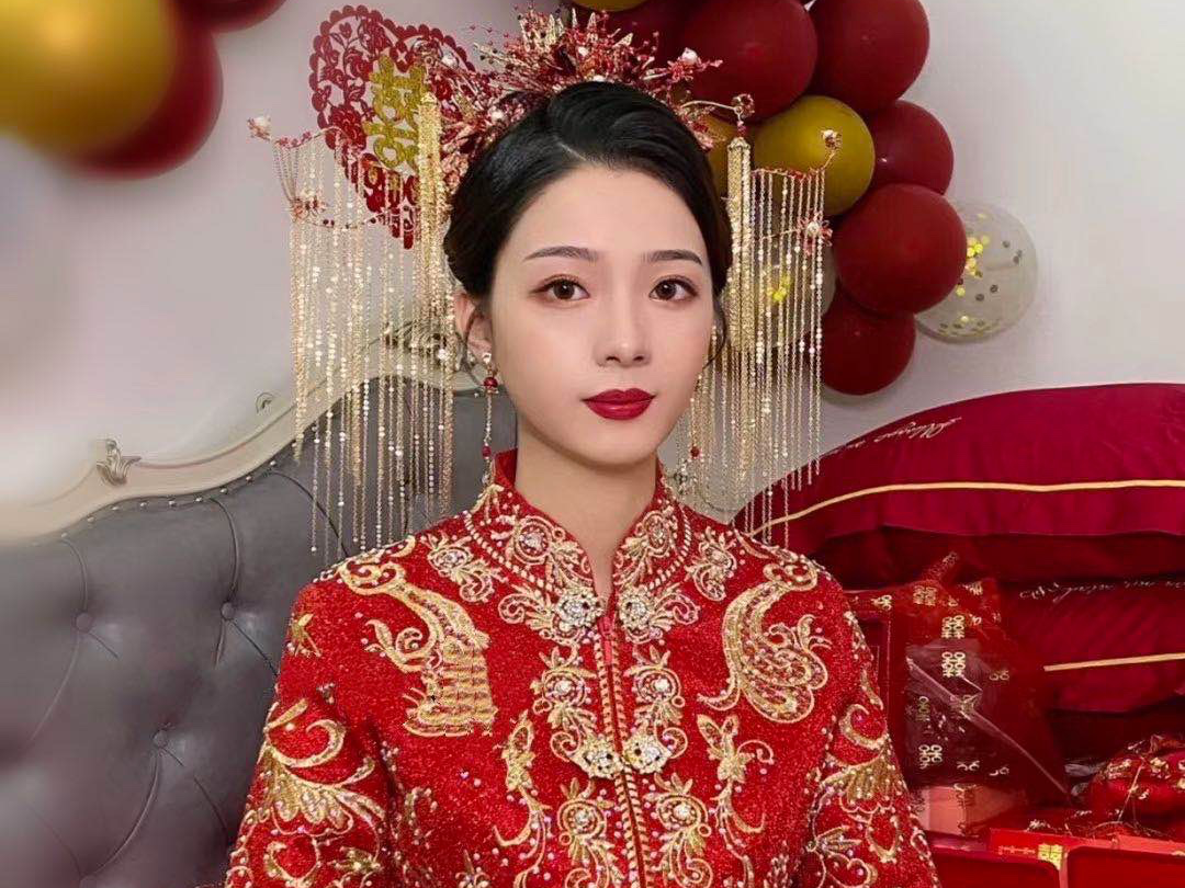 总监化妆师全天跟妆+妈妈妆+伴娘妆+免费试纱试妆