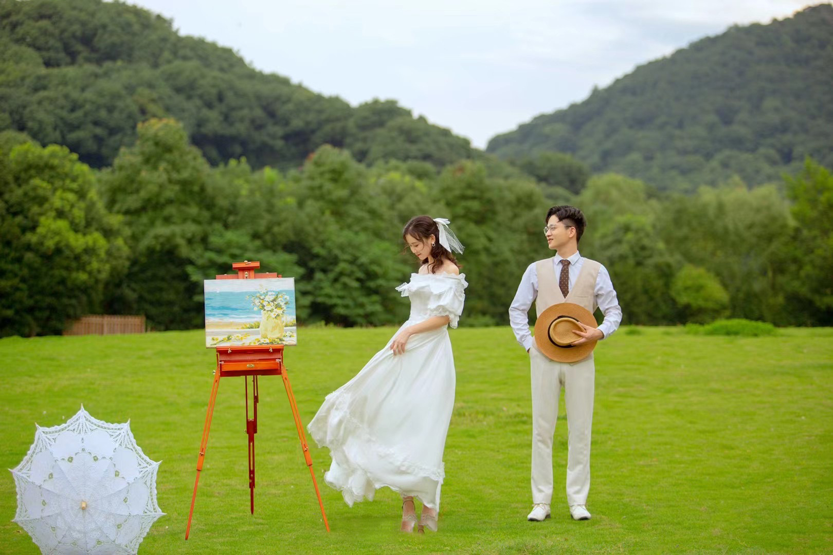 草坪风婚纱照·森系婚纱照·纪实风婚纱照·婚纱摄影