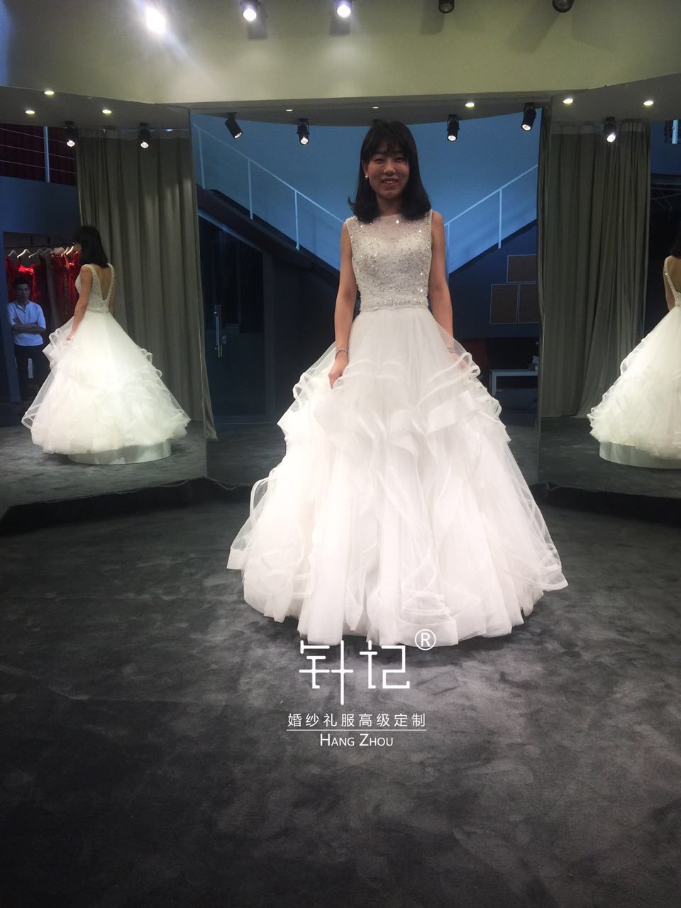 杭州婚纱礼服定制_婚纱礼服(3)
