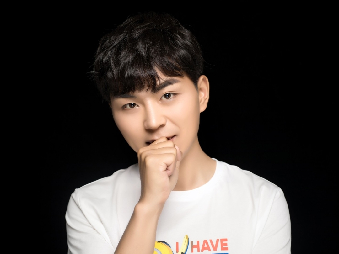 【7年主持经验，90后婚礼主持】