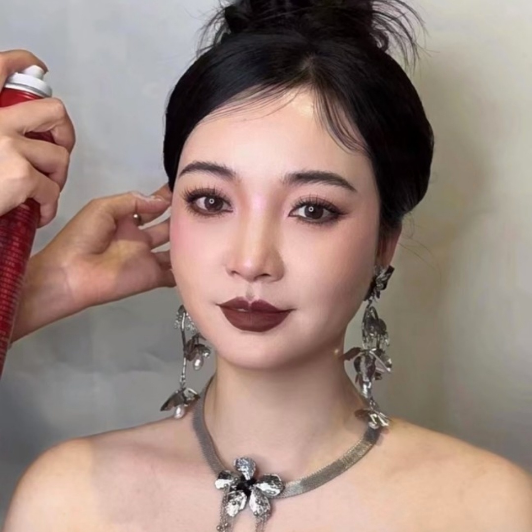 化妆师燕子