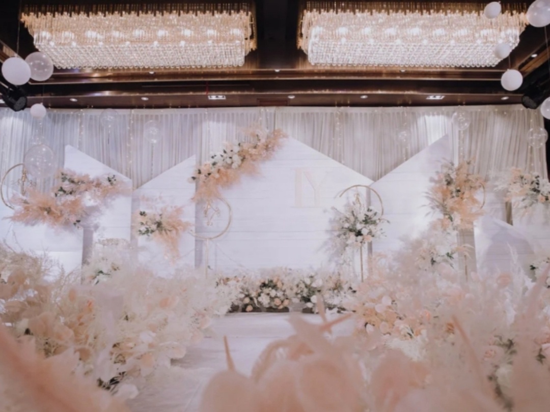 小预算精致香槟色婚礼策划