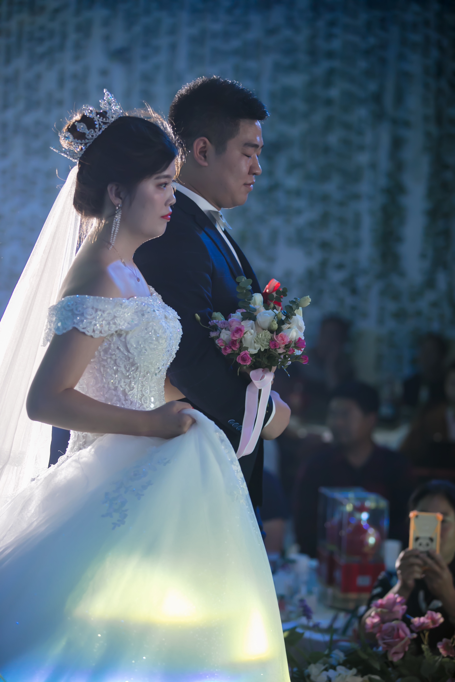 【求助】婚礼前一天,公公让我婚礼不要穿婚纱