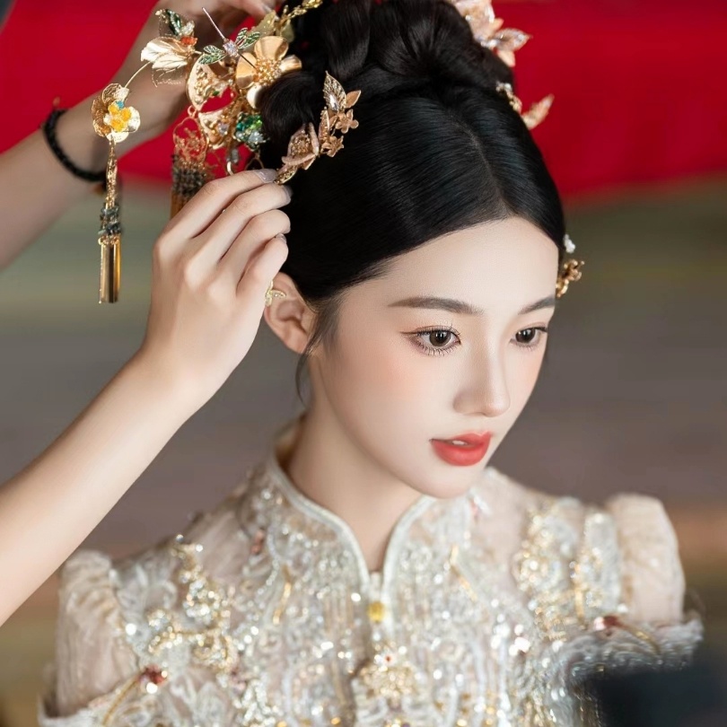【婚庆一条龙】跟拍+录像+跟妆+婚纱+秀禾