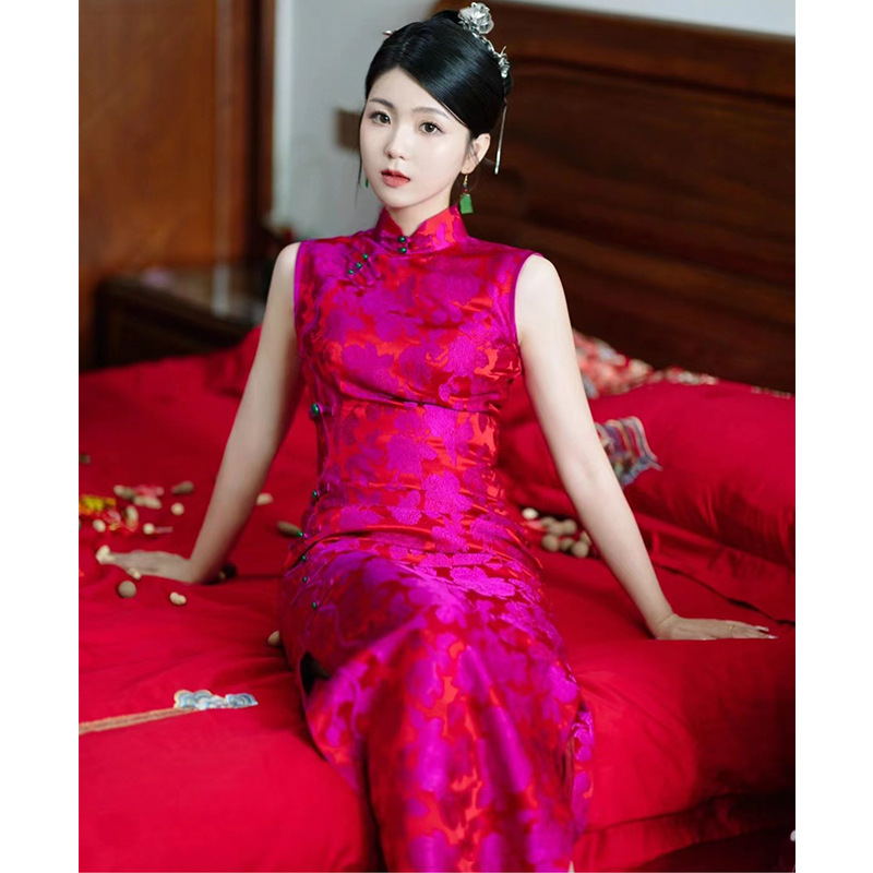 新中式晨袍女新娘旗袍订婚宴晨拍礼服敬酒服火龙果玫红色日常可穿