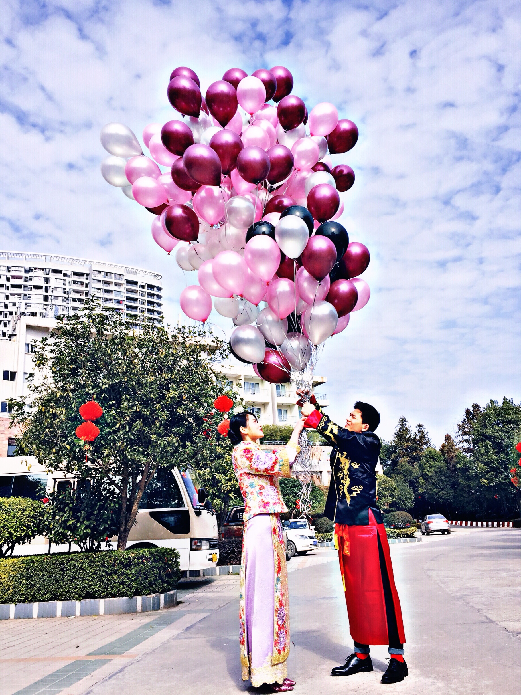 婚纱和秀禾服怎么出场_秀禾服