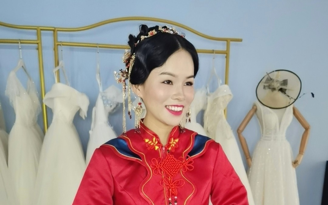 新中式  中国元素  中国结秀禾服造型