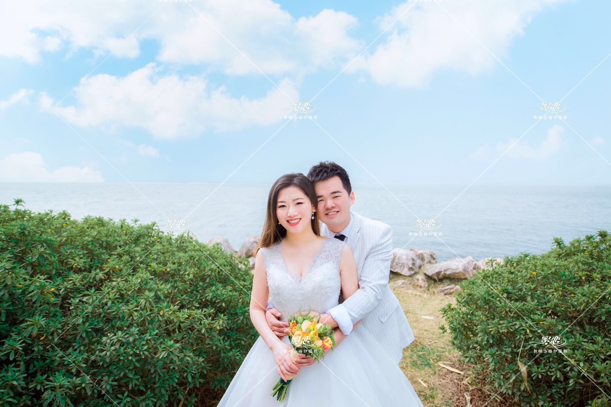 蜜途婚纱摄影_蜜蜂采蜜图片(2)