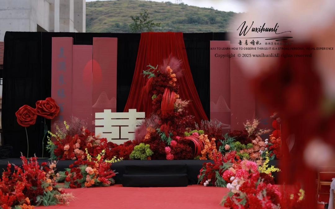 浓烈的红为爱意的泼墨❤🖤