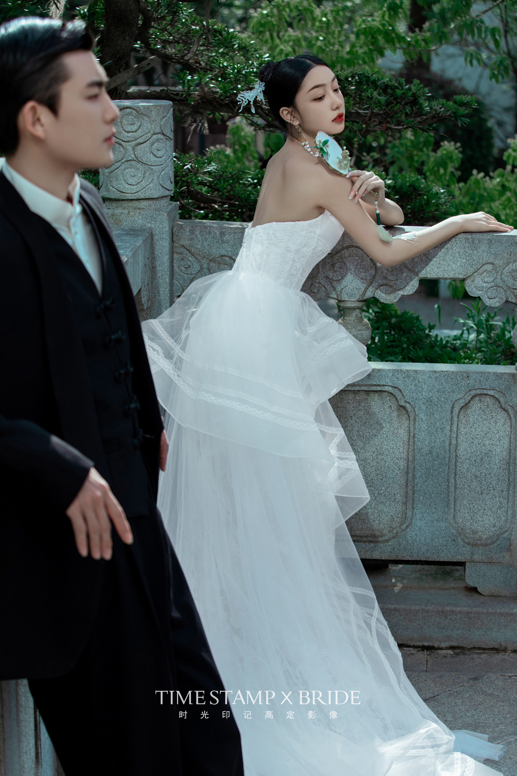 园林婚纱照|真的吹爆了这组庭院白纱婚纱照！