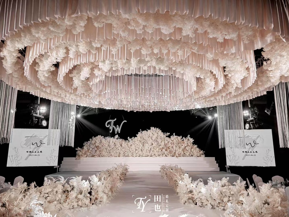 樱花海【田也婚礼蓝海御华3楼厅】