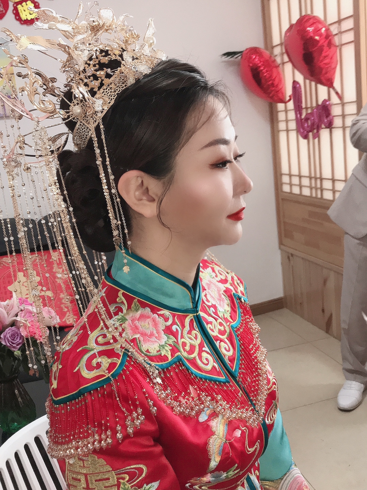 新款精美（秀禾+拖尾+敬酒+男士西裝）