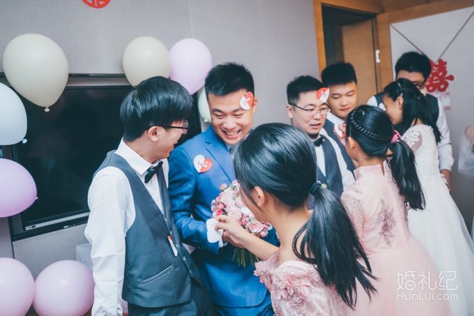 大婚当天哪些东西归女方准备？收藏这3张表格就不会漏！