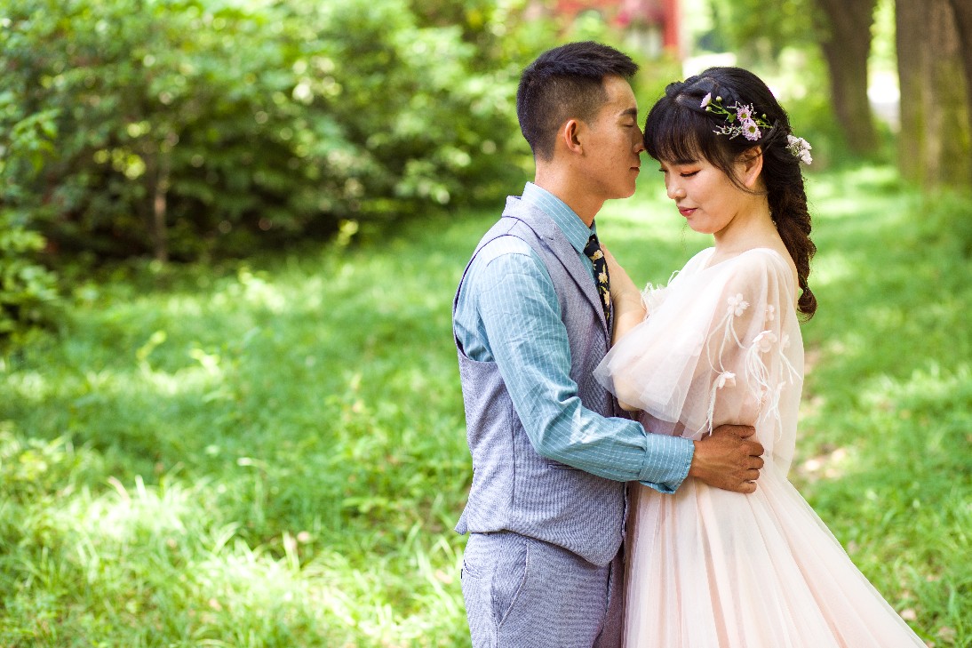周春花&洪烈权