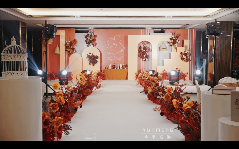 冬日里的一抹艷陽(yáng)，溫暖復(fù)古紅秋系婚禮
