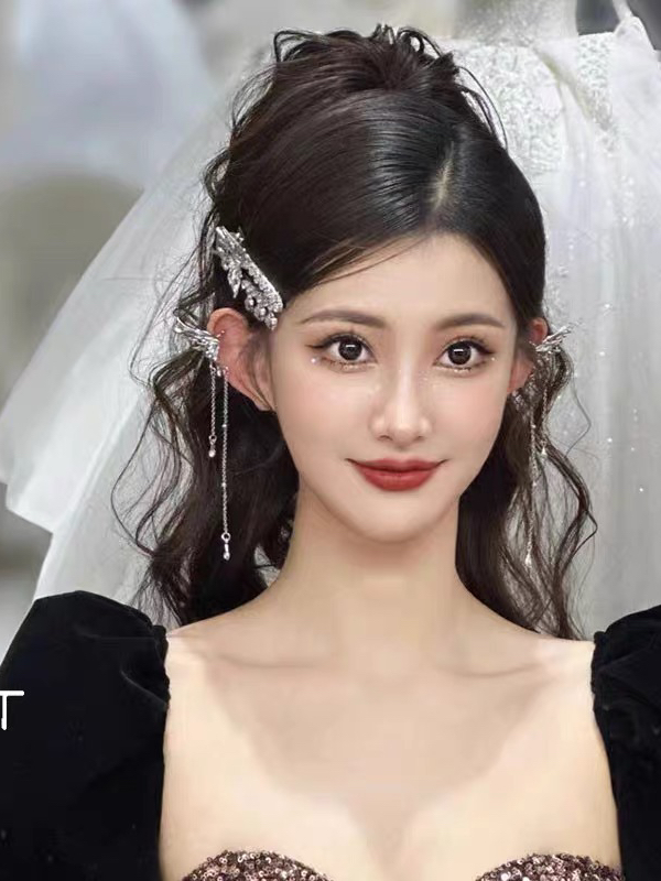 创始人全天跟妆