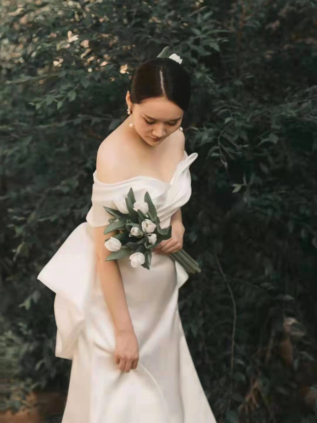 《双十一特惠》订婚妆+订婚服
