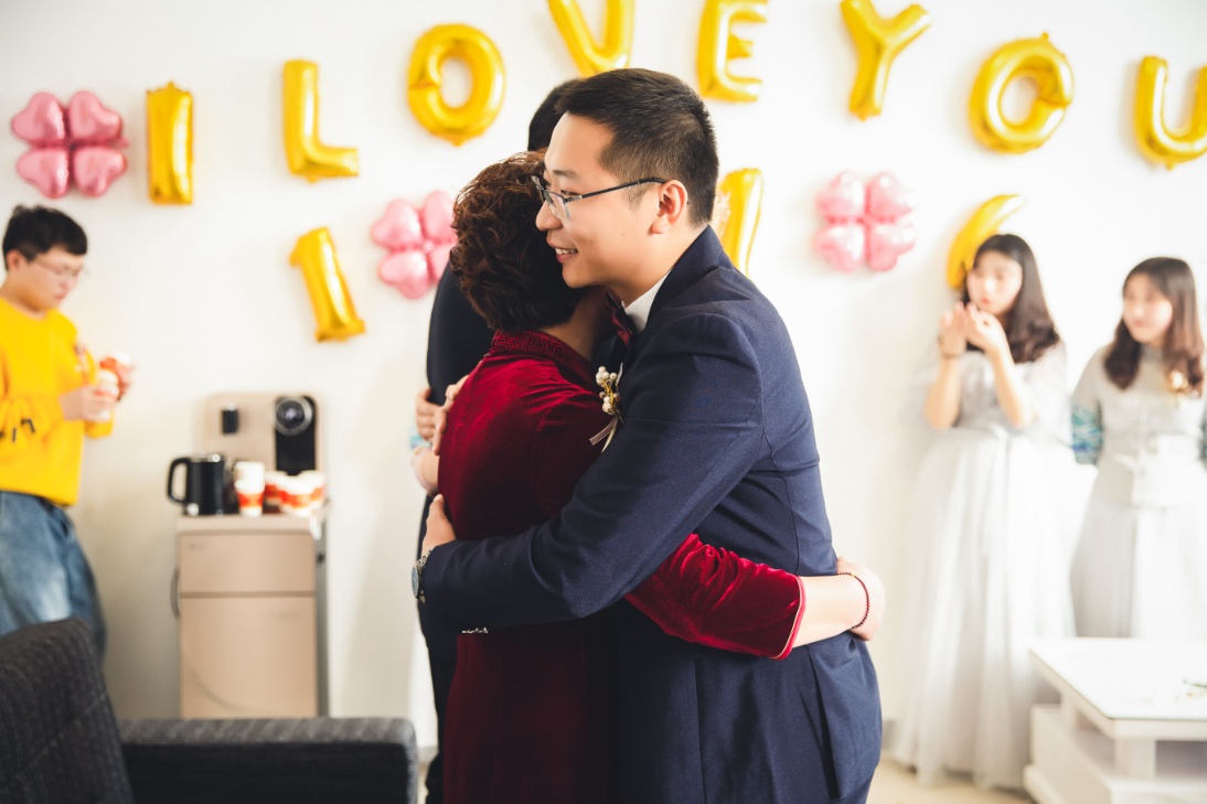 婚礼结束一月余，我终于拿到了跟拍照片！！！