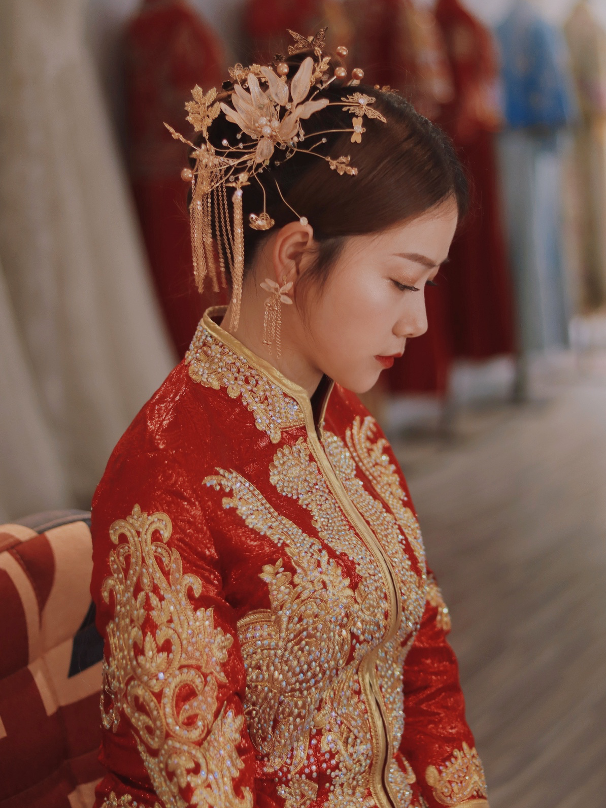 婚礼全程跟妆，免租伴娘服两位，送伴娘妆两位
