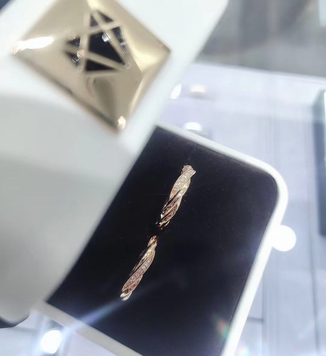我的订婚对戒