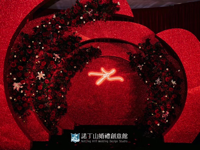 【诺丁山婚礼】-热情红色歌剧院