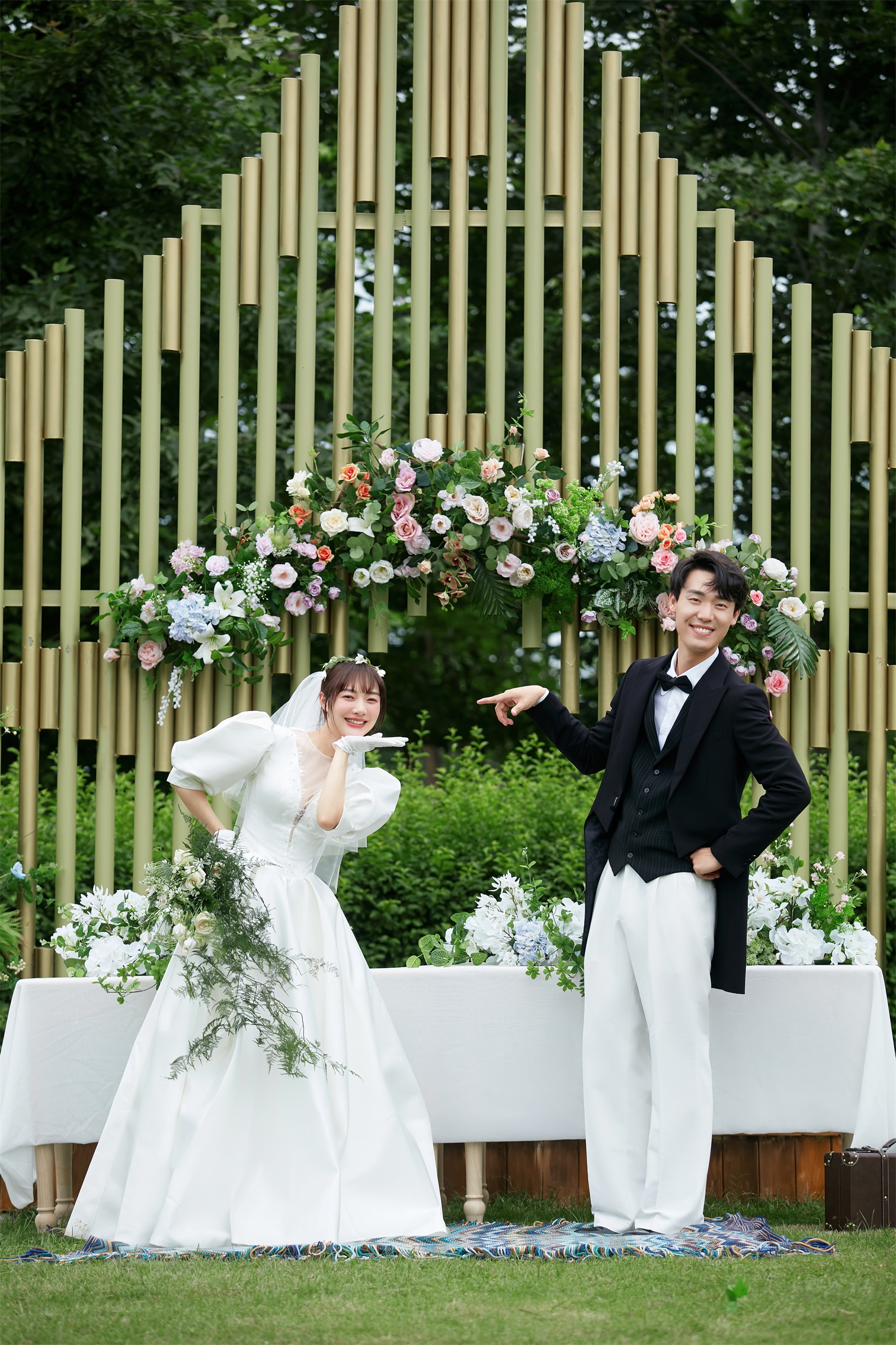 【热门精选】美爆朋友圈时尚婚纱照/婚纱照工作室