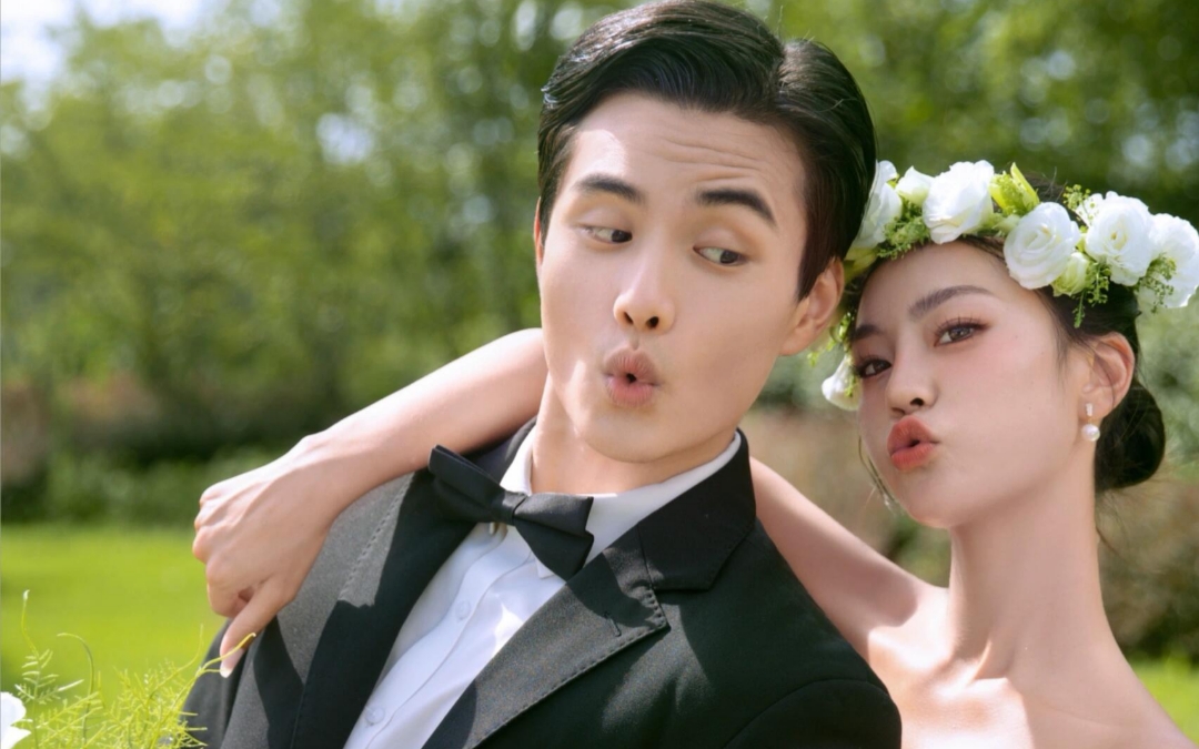 森系草坪婚紗照充滿生命力的儀式感