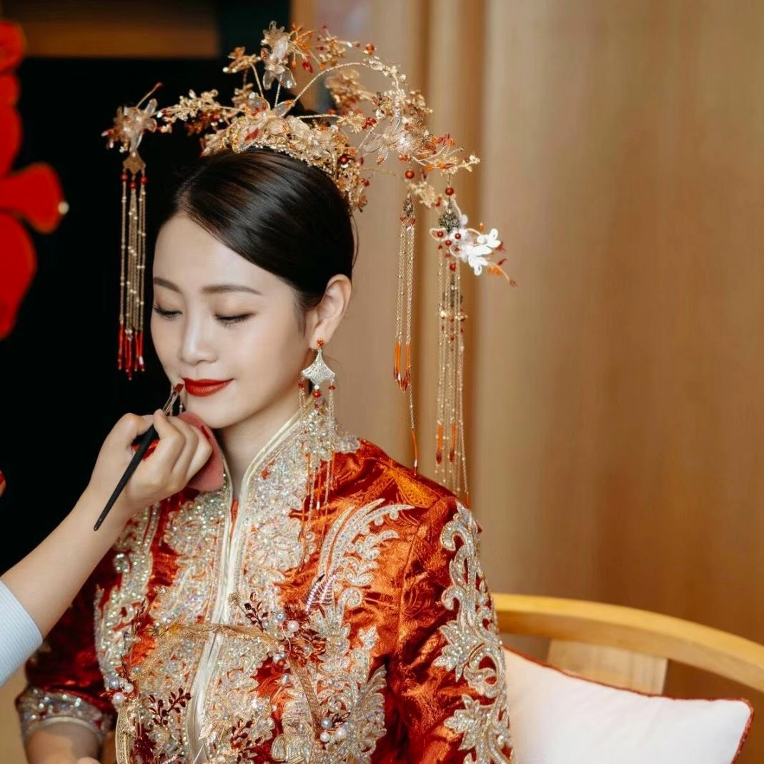 九月份新娘，红色秀禾，喜庆又吉祥 ​