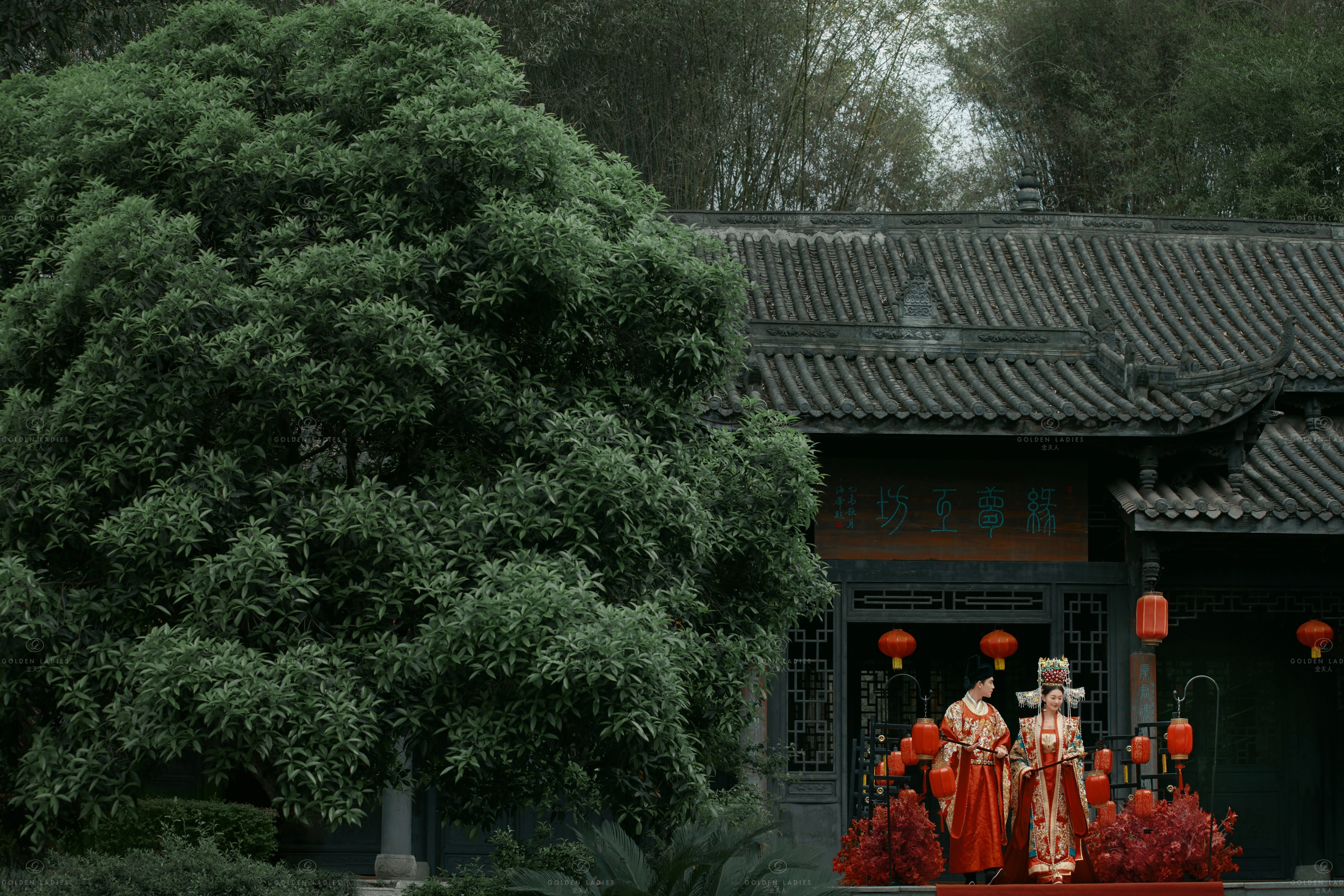 [盛世華服系列]中國(guó)人的婚紗照