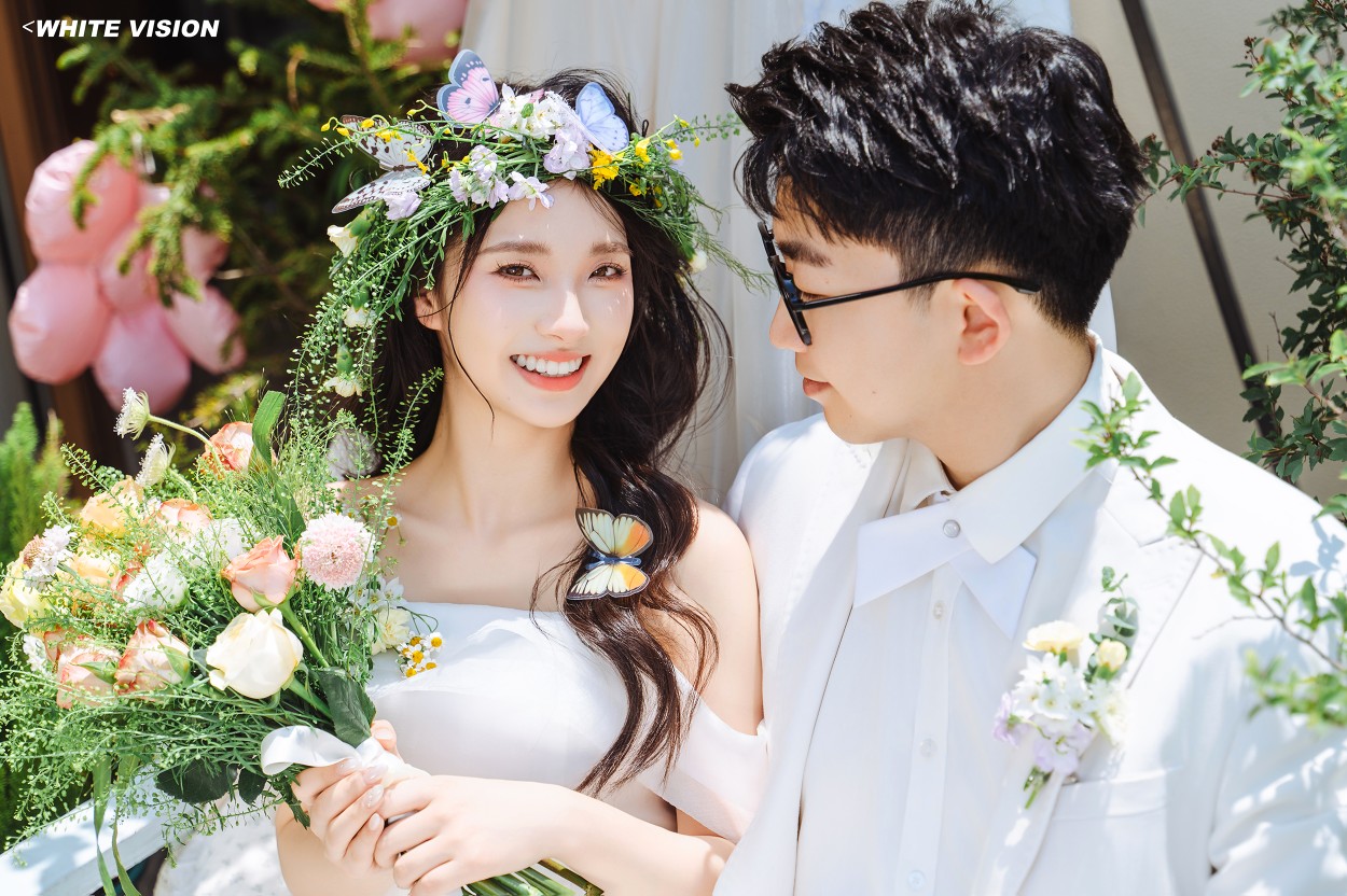 白色视觉婚纱照三组 