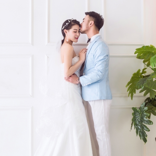 2998元婚纱照内景外景套系