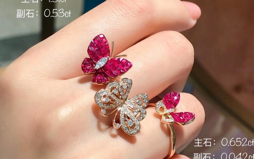 栩栩如生的姿态，在指间雀跃绽放
