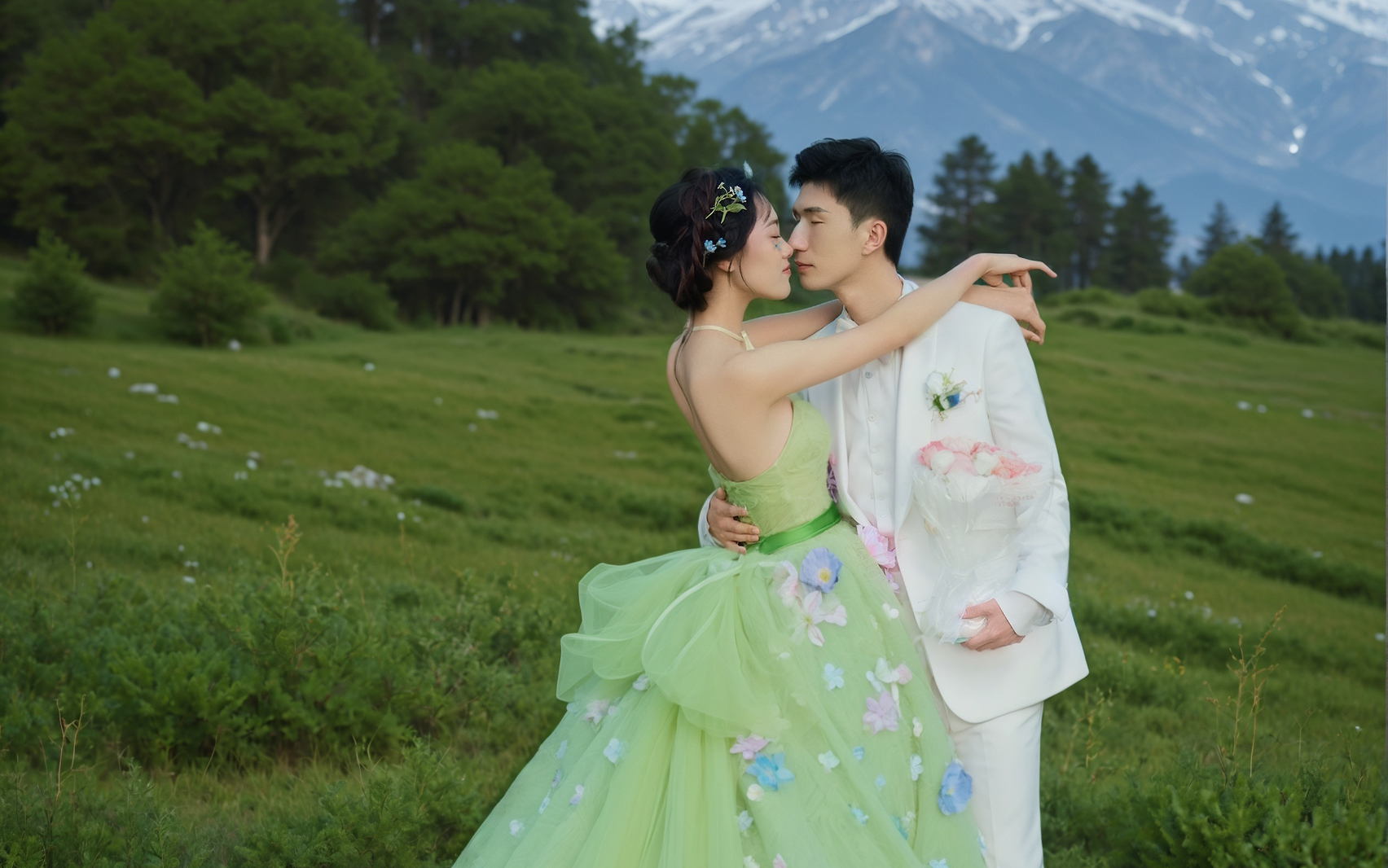 這組綠野仙蹤風(fēng)的森系婚紗照真的狠狠心動(dòng)啦 