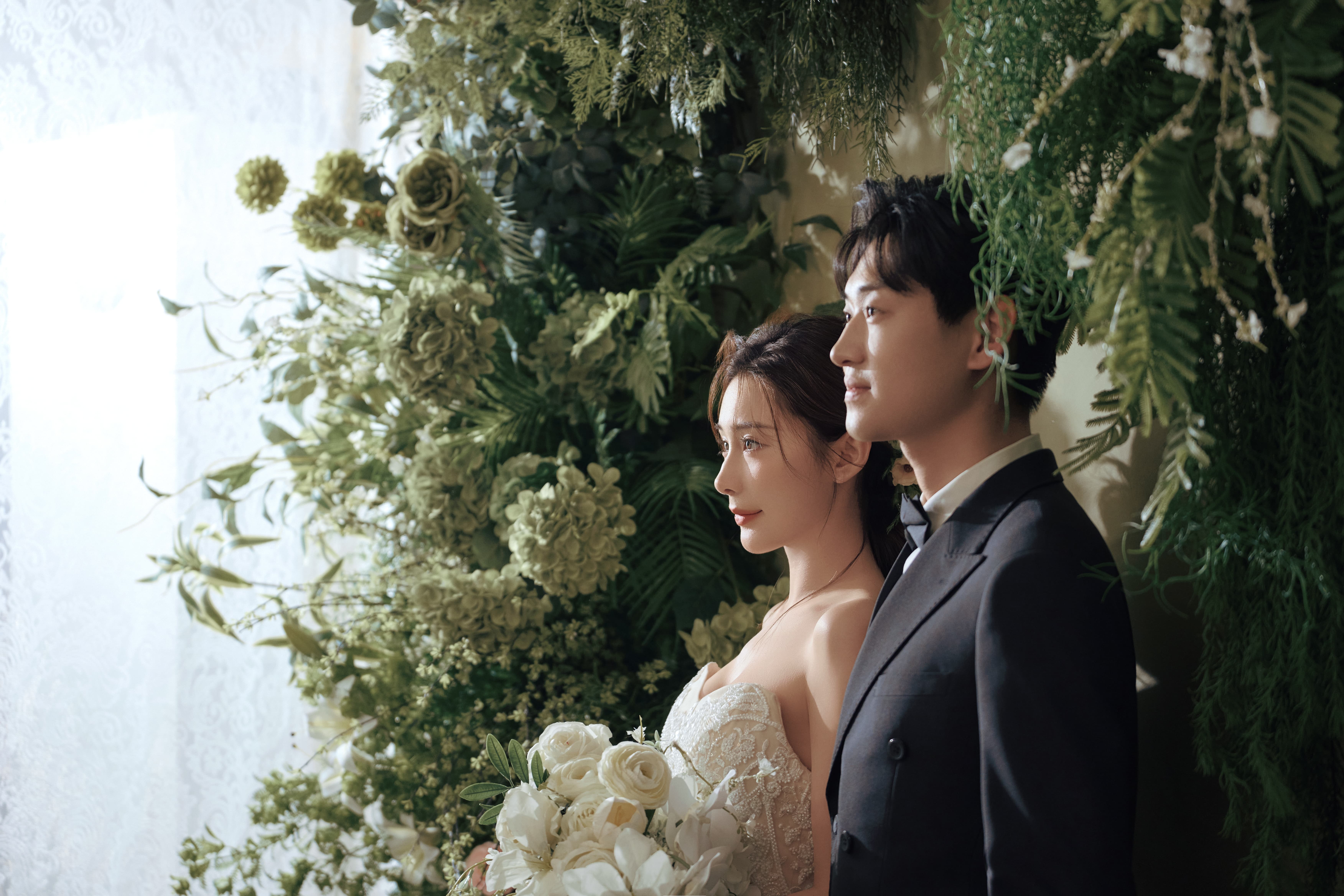 【匠艺婚纱照特惠】8服8造+全程一对一+风格任选