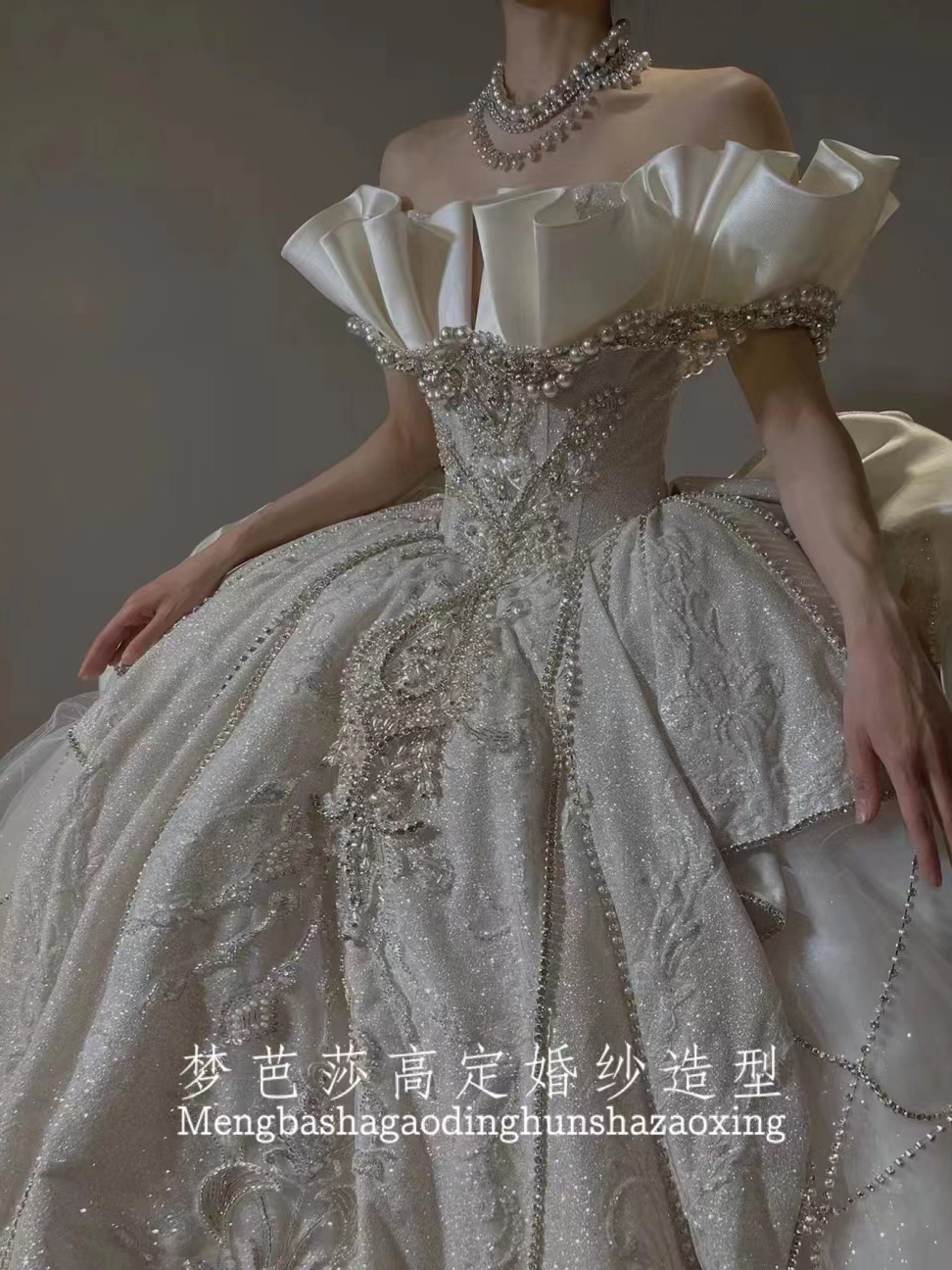 一眼就沦陷的重工婚纱