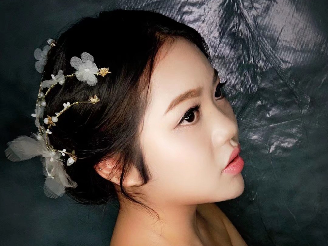 当天新娘美丽优雅韩版风格时尚新娘