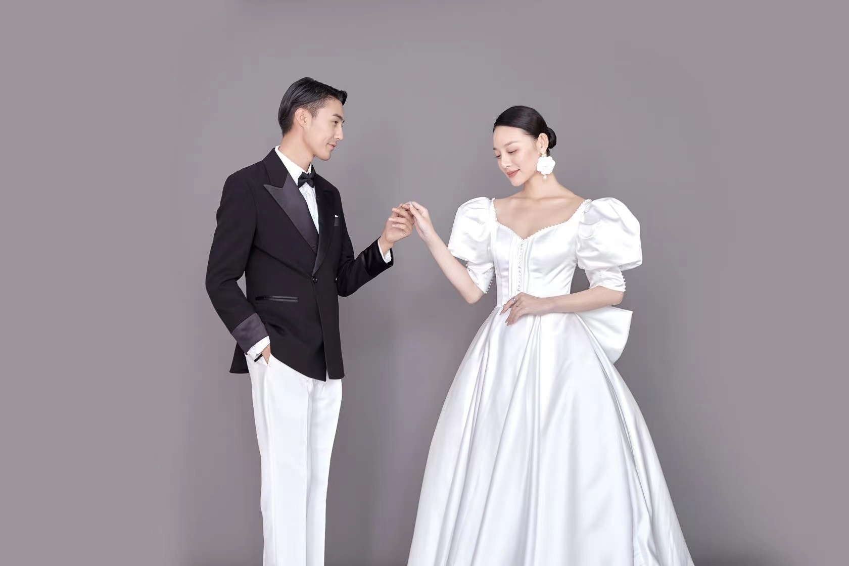 {特价优惠}超值套系清新婚纱照底片全送