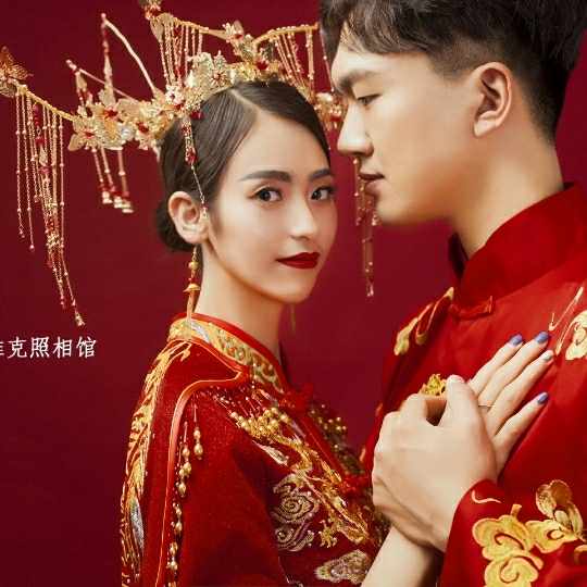 古典风  秀禾服   轻奢  复古