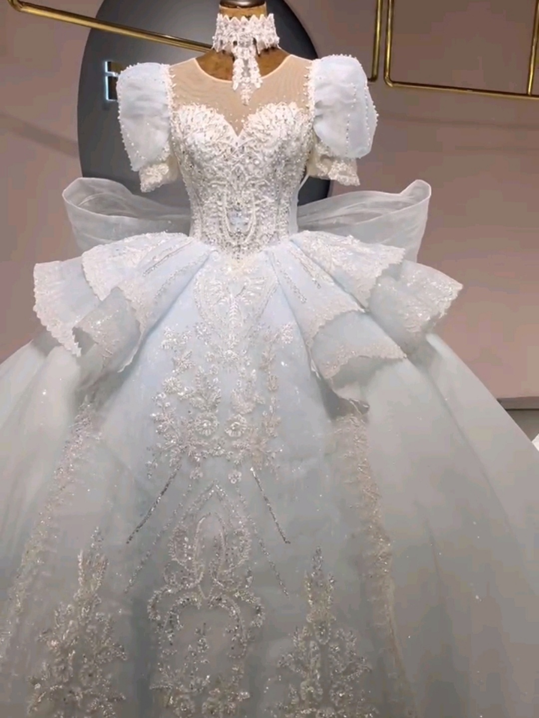 《艺境婚纱》梦幻公主蓝色闪钻主纱