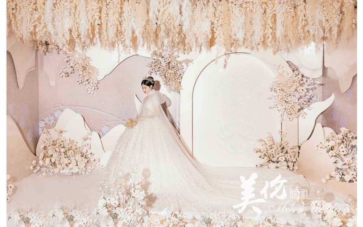 经典温柔香槟色婚礼布置