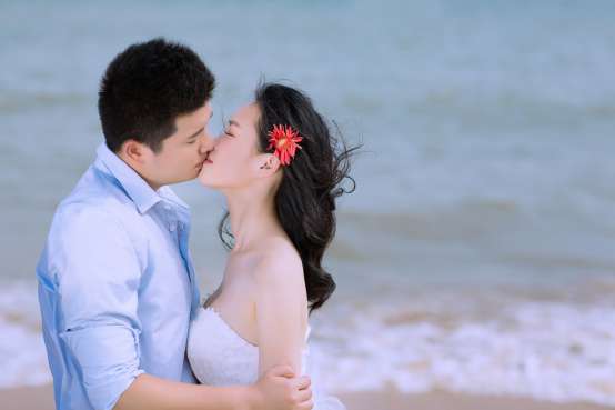 蒂莎婚纱摄影_婚纱摄影(2)