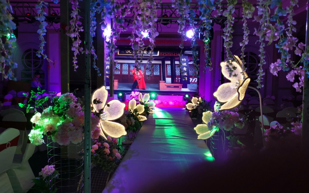 梦幻荷花唯美创意酒店套餐