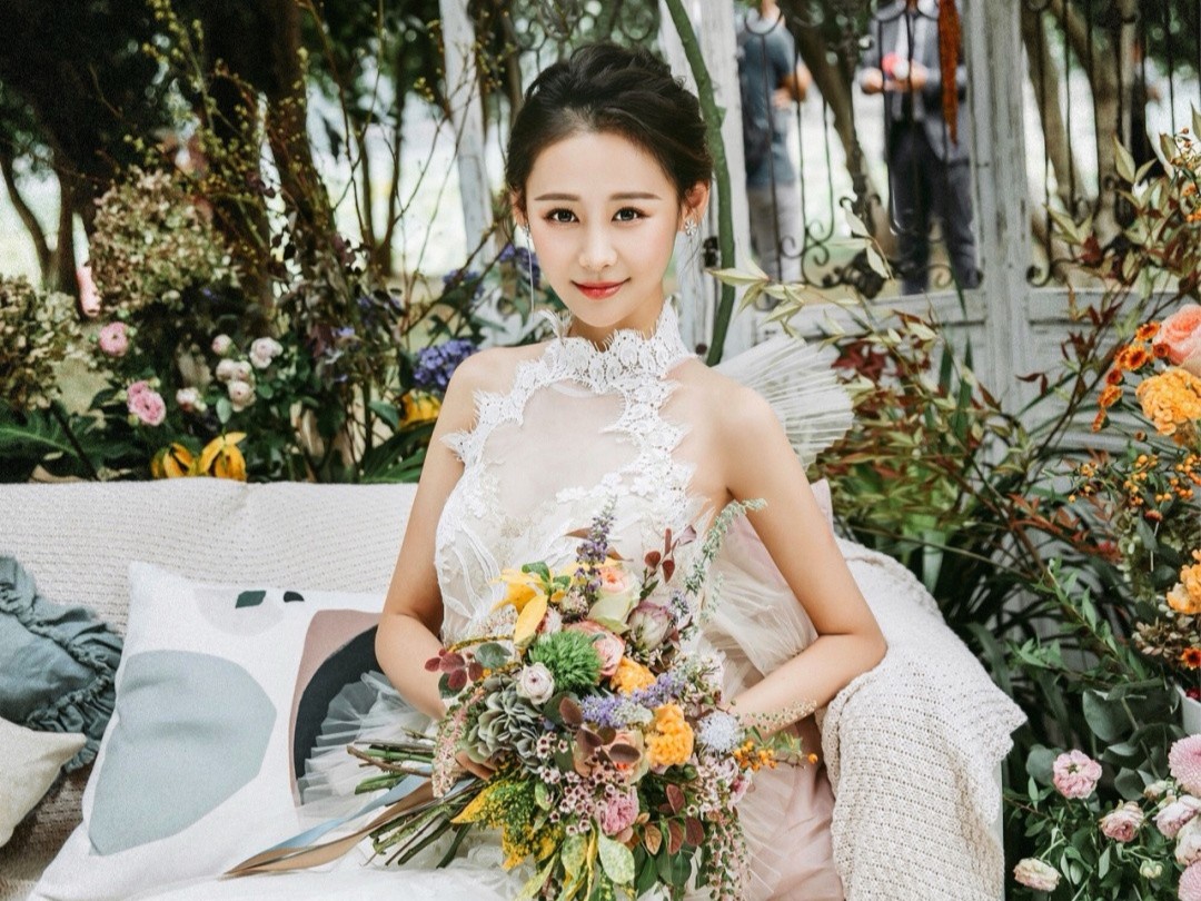 资深档全程跟妆3造型唯美简约妆容 送伴娘妆